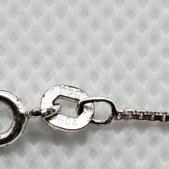 Piercing Pagoda Sterling Silver Box Chain Necklace - Picture 5 of 6